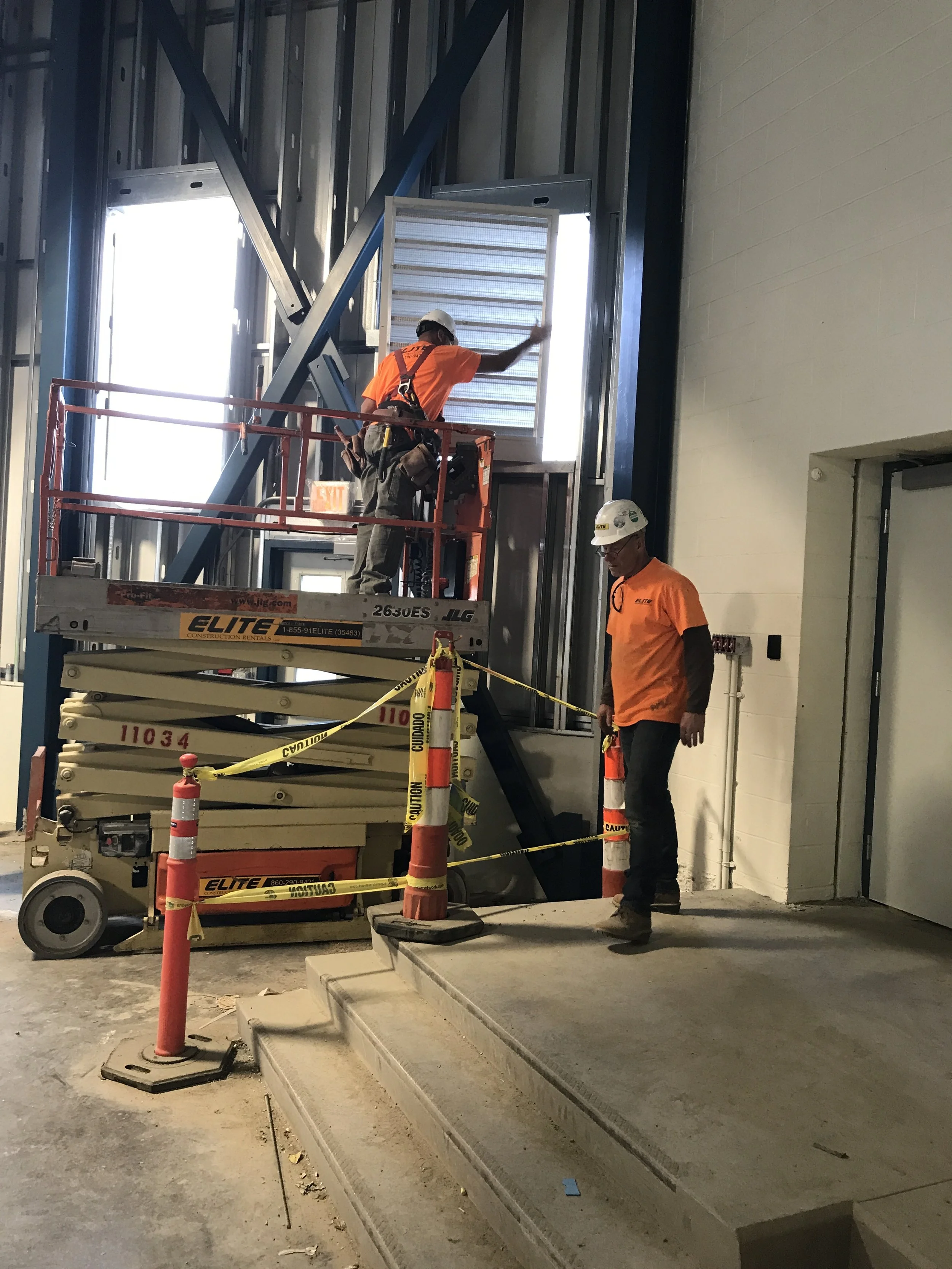 Waterbury DPW scissor lift 2.JPG
