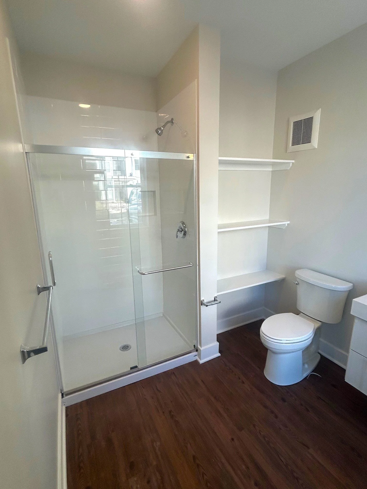 Stonebridge Apts - Cheshire CT- Bathroom.jpg