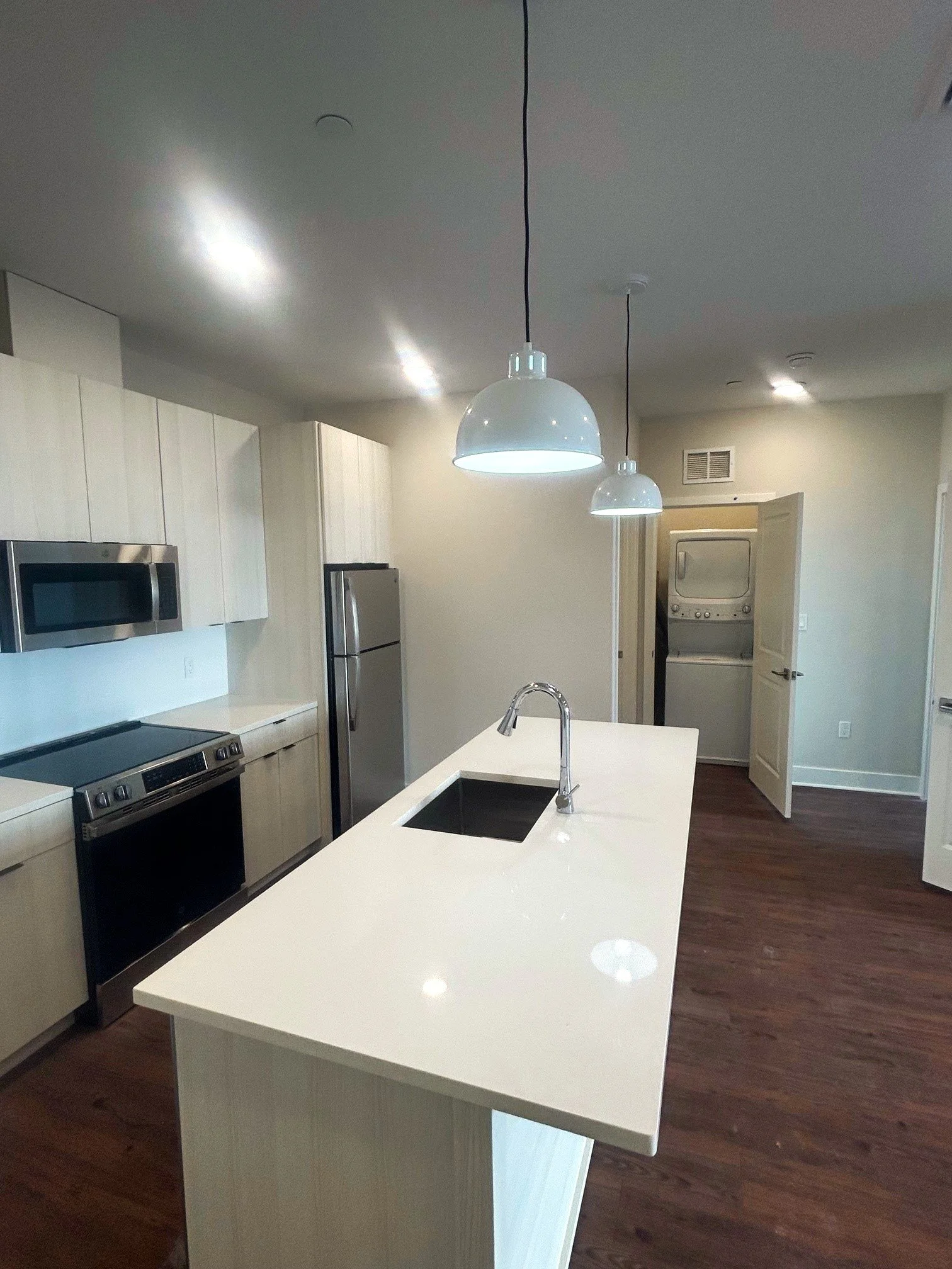 Stonebridge Apts - Cheshire CT.jpg