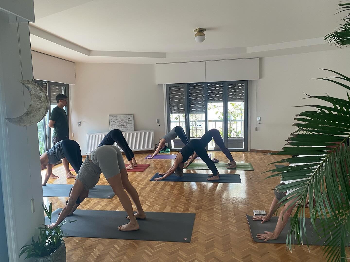 Thank you @johnnyhaagashtanga for a very Mysore-full experience, with all the sincere energy and knowledge that you shared with @ashtangayoganicosia practitioners. Grateful🧡