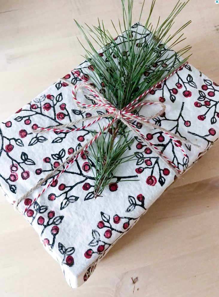 Reusable gift wrap
