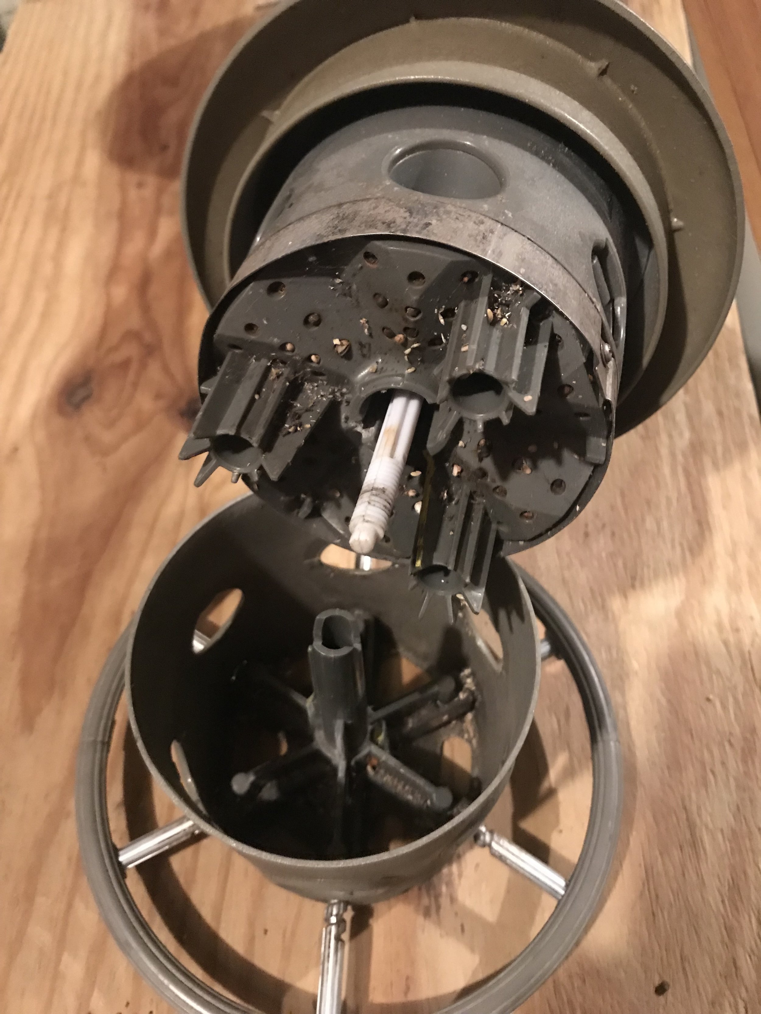 Photos Of Feeder Before Cleaning Bird Feeder Fillers Llc