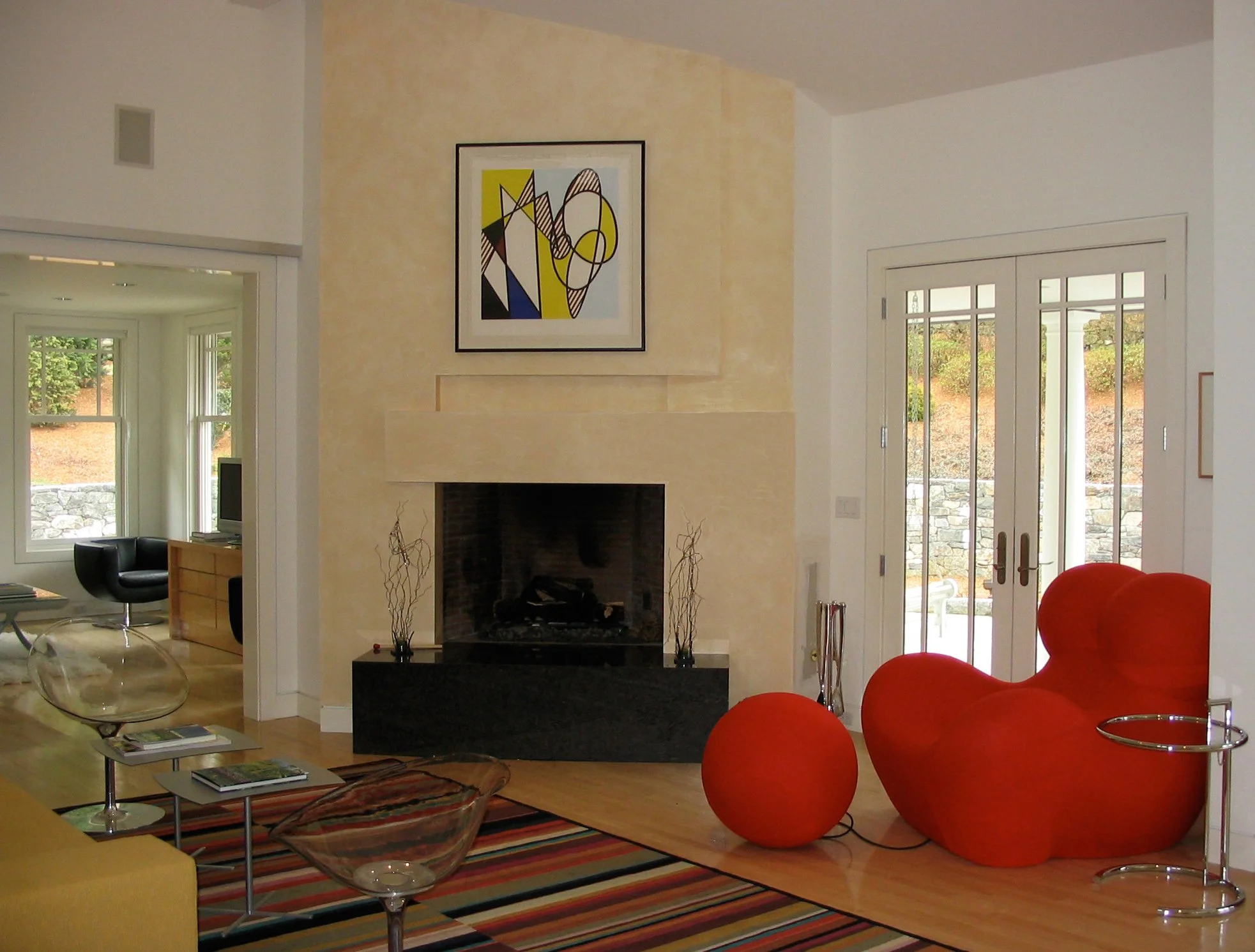2004.day.fireplace.jpg