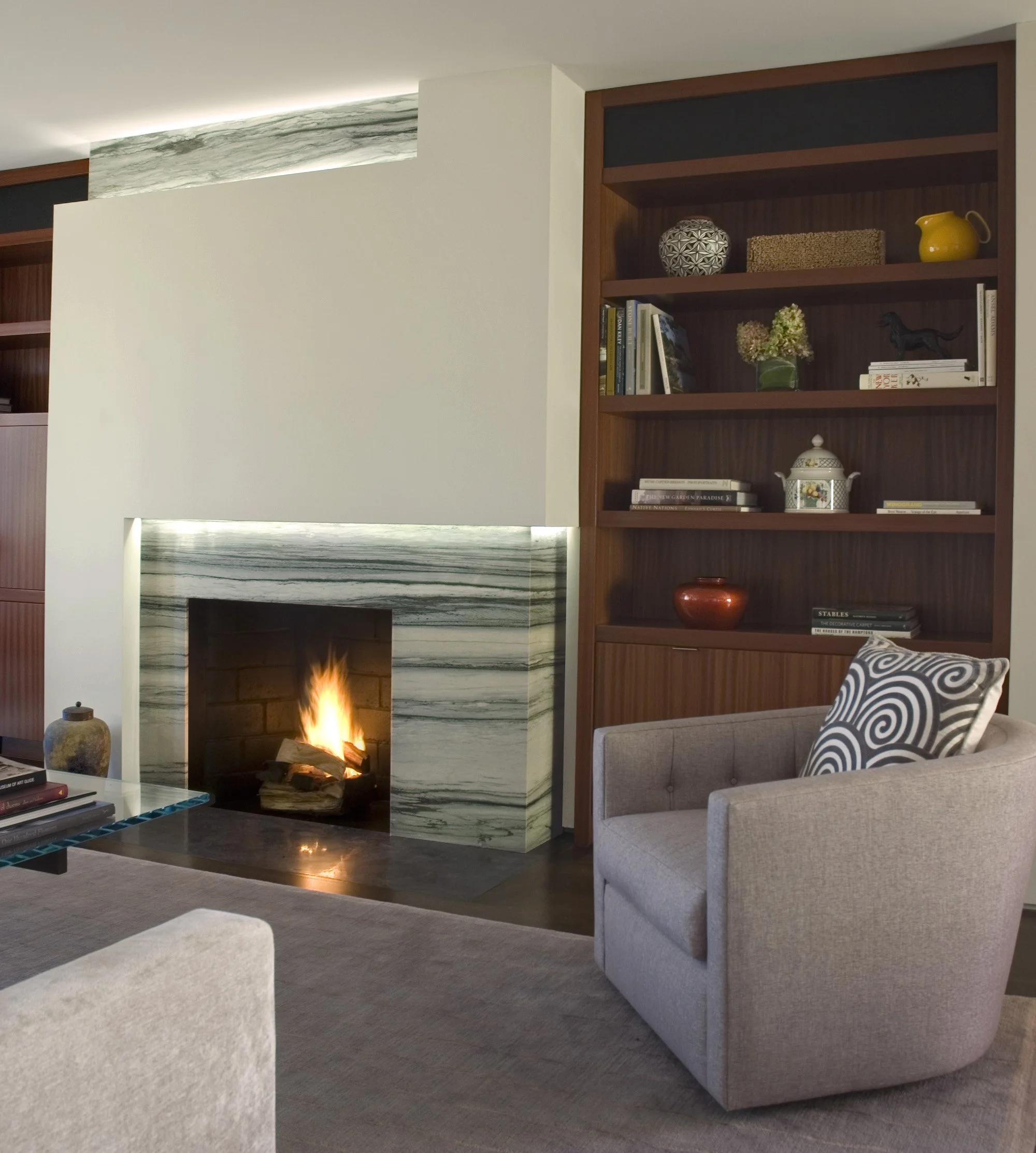 85thStreet fireplace.jpg