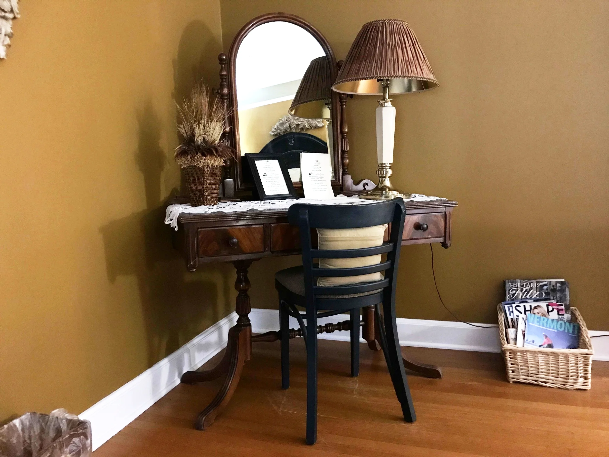 Room 2 desk.jpg