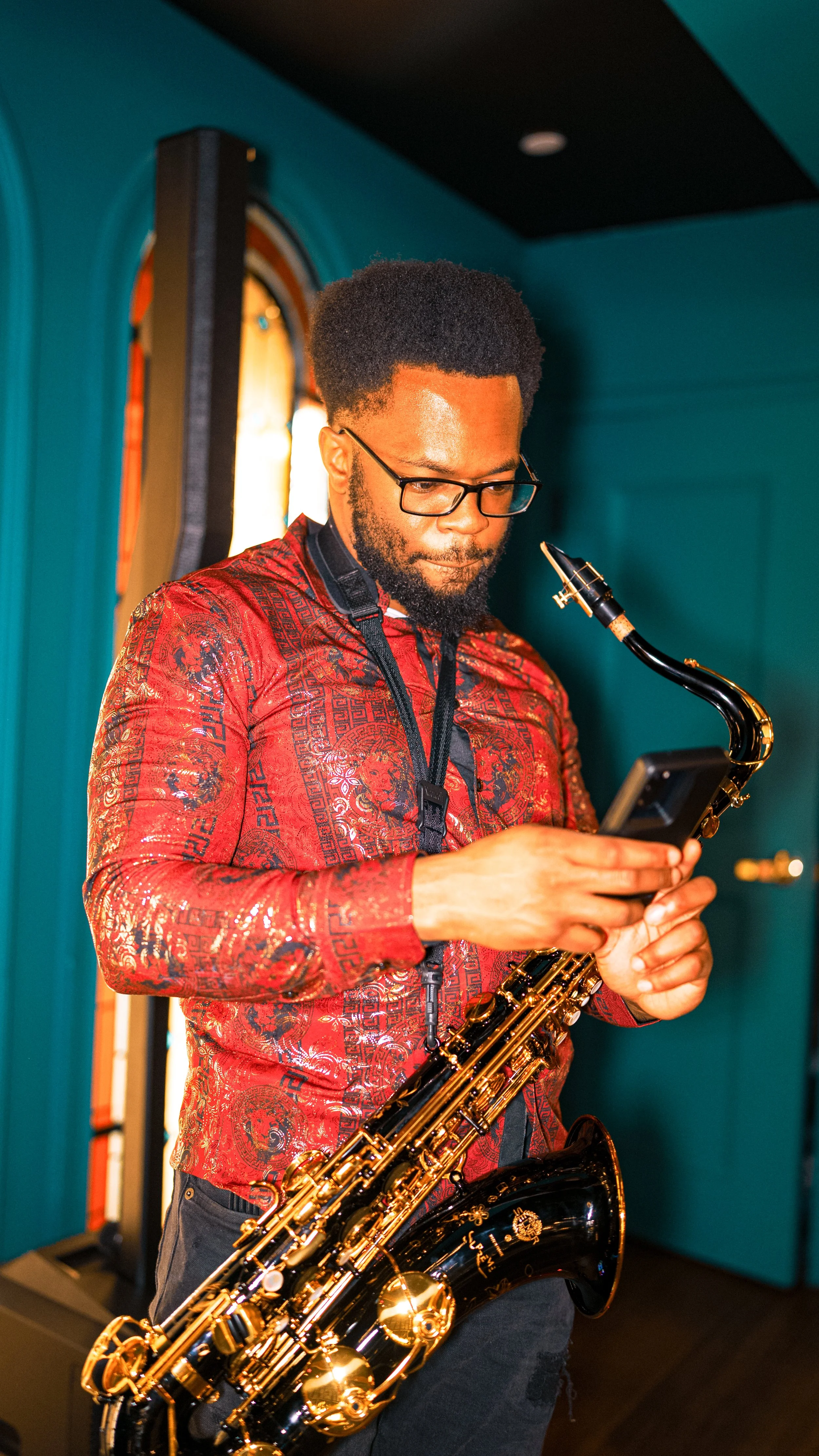  Ikechi Onyenaka live at Rex at The Royal in Philadelphia, Pennsylvania. 