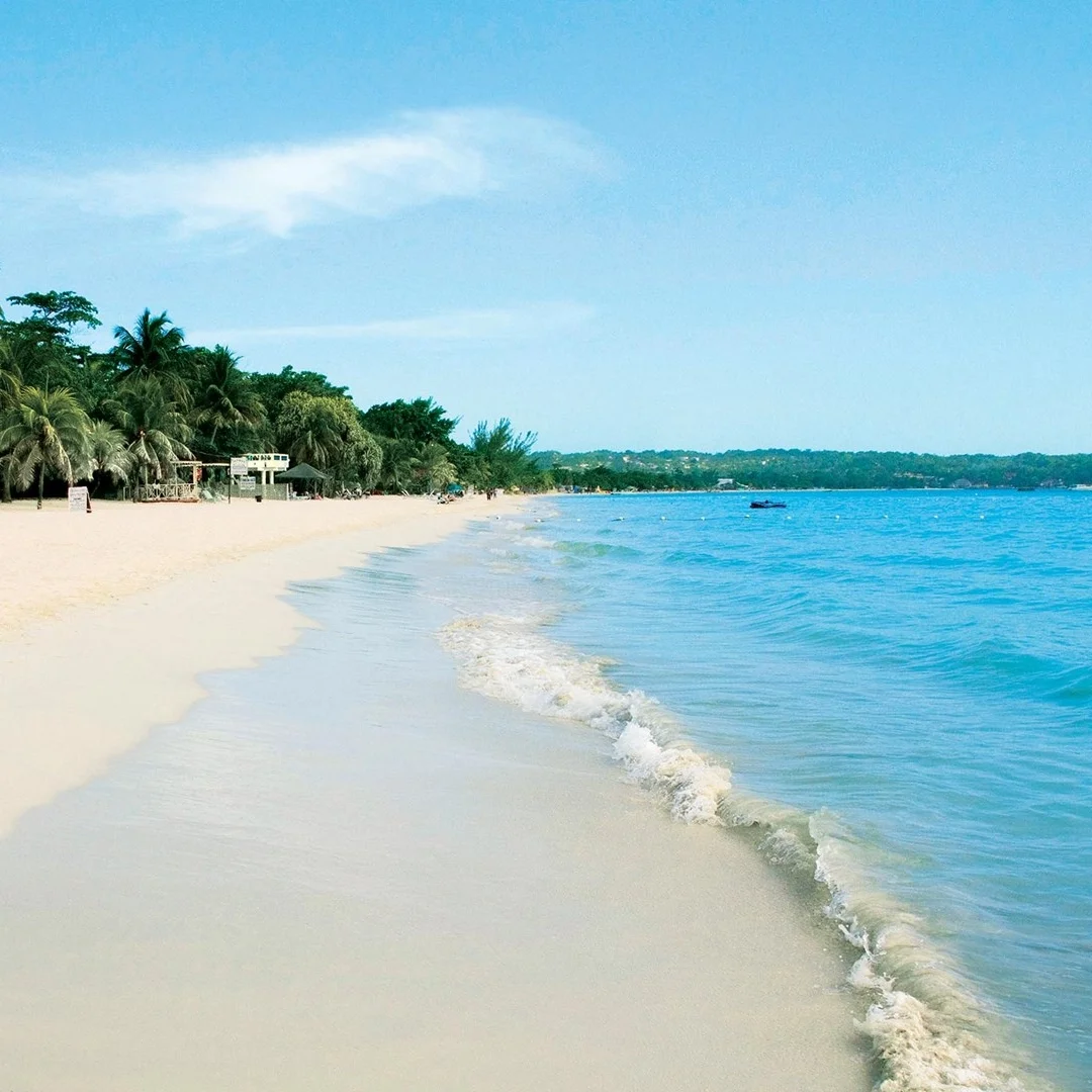 Seven-mile-beach-in-Negril.jpg