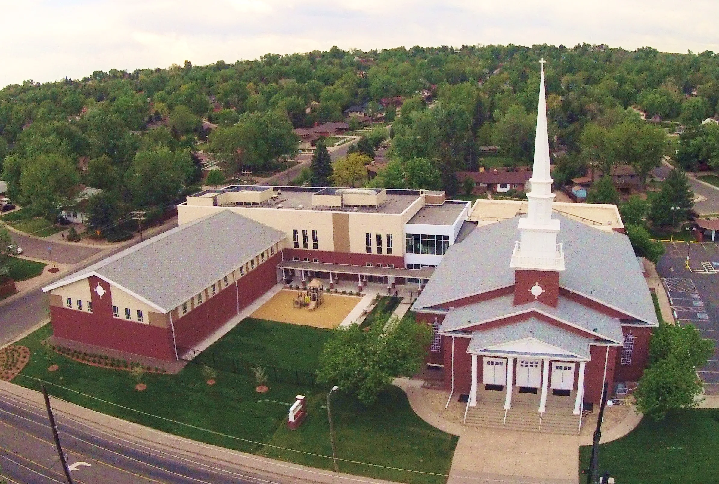 Applewood Baptist.jpg