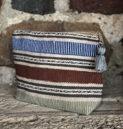 accessories-cosmetic-small_1-0822.jpg