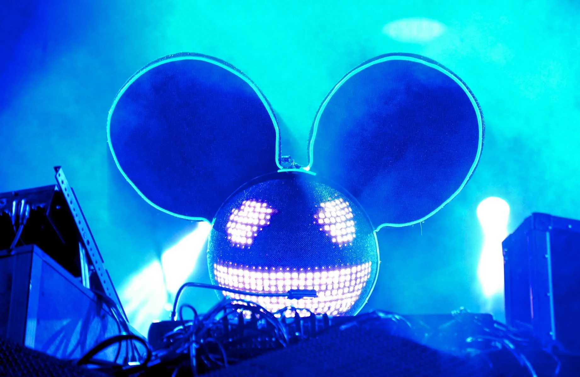 121343695_10.jpg