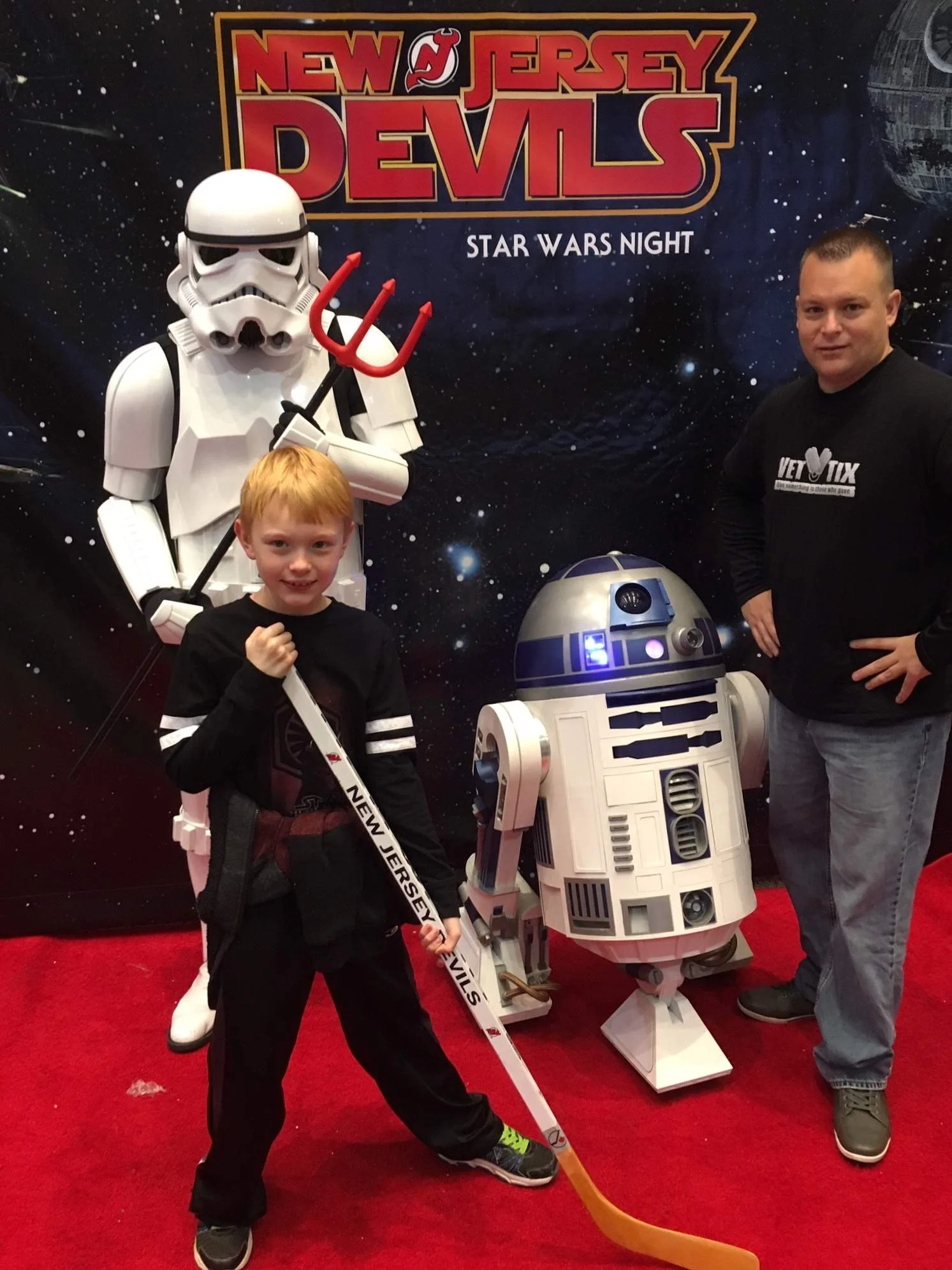 Fan photo booth with characters