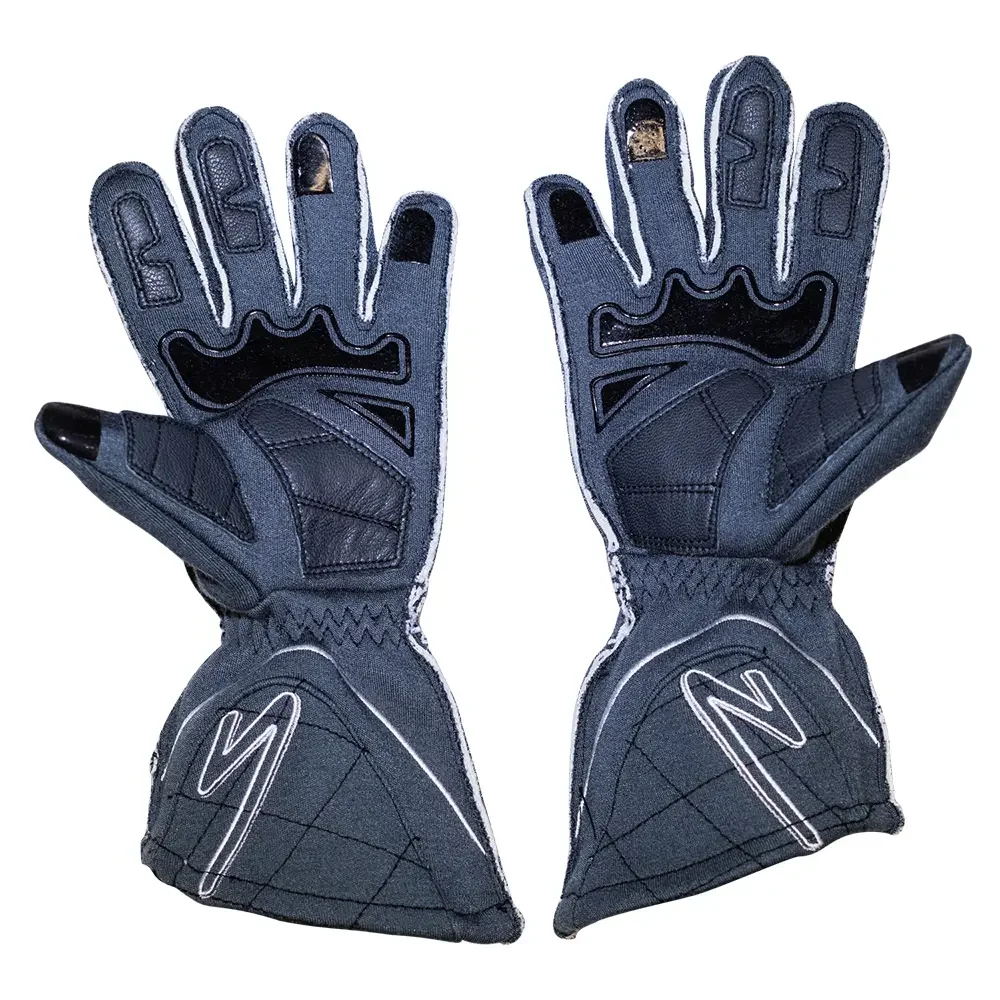 gray gloves II.webp