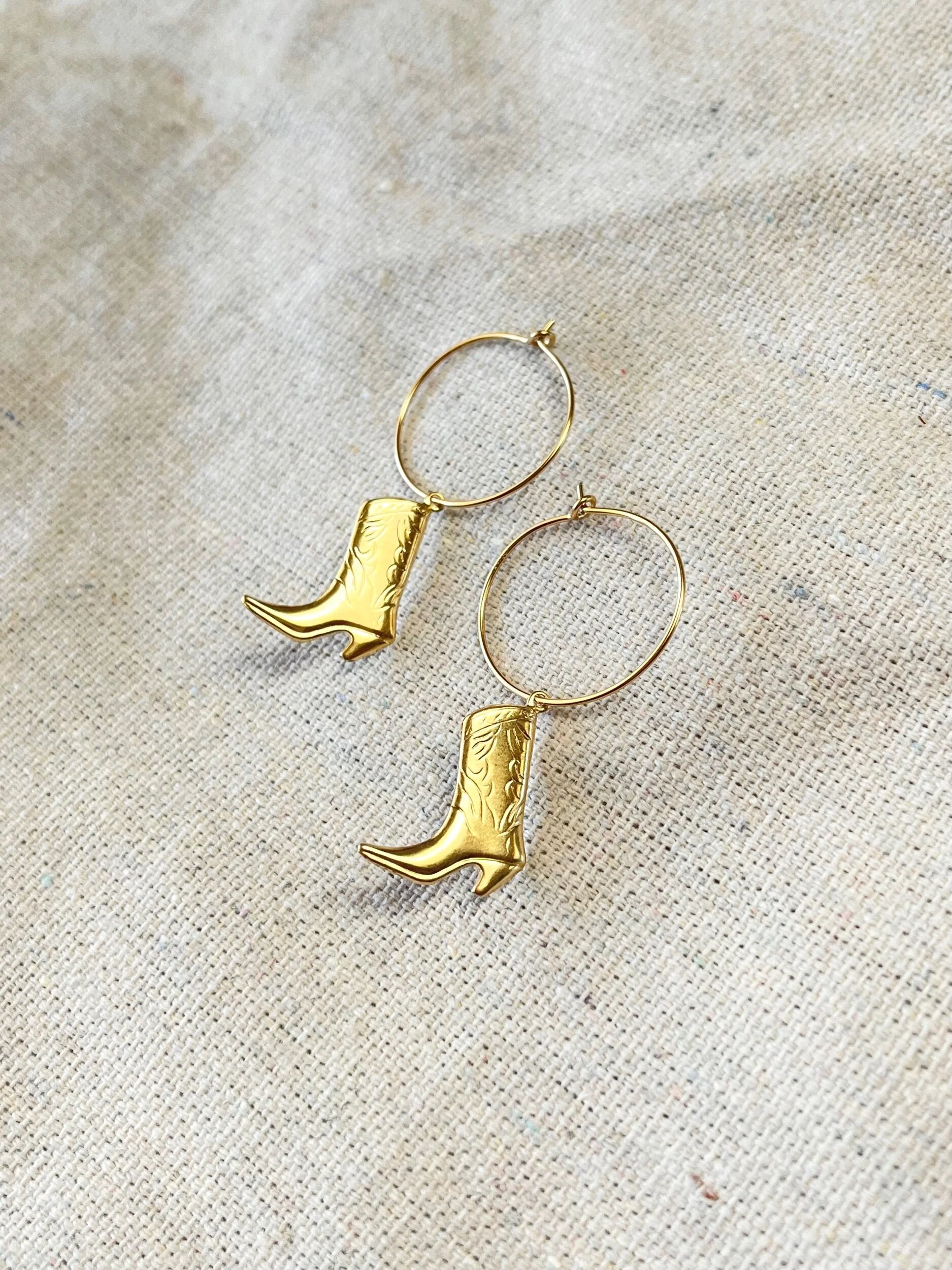 DF3EE82C-BC97-4F82-8277-93CF3BE44EE9