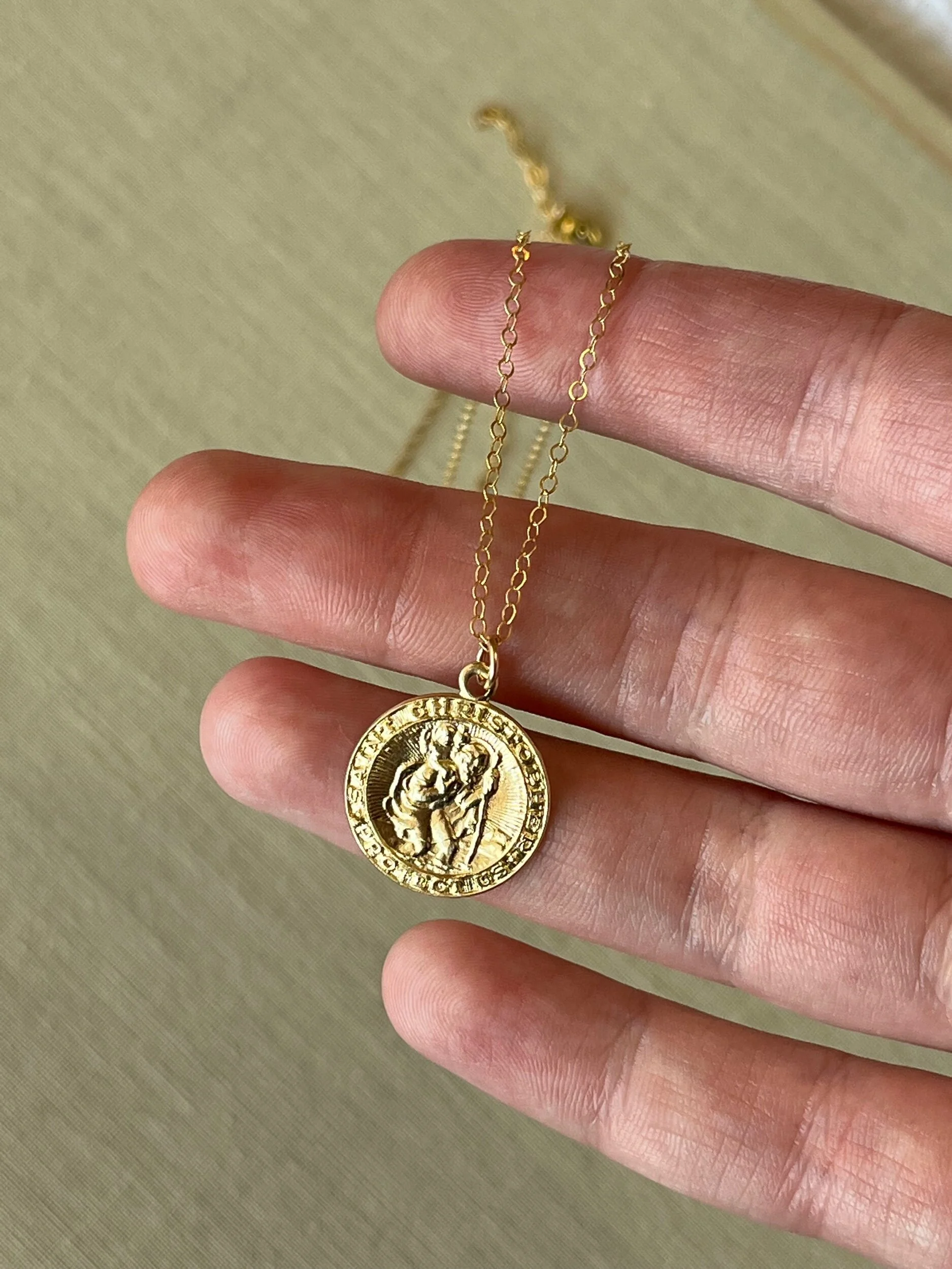 F5DFBFBD-C46D-421E-8F19-EC8AC33BF328