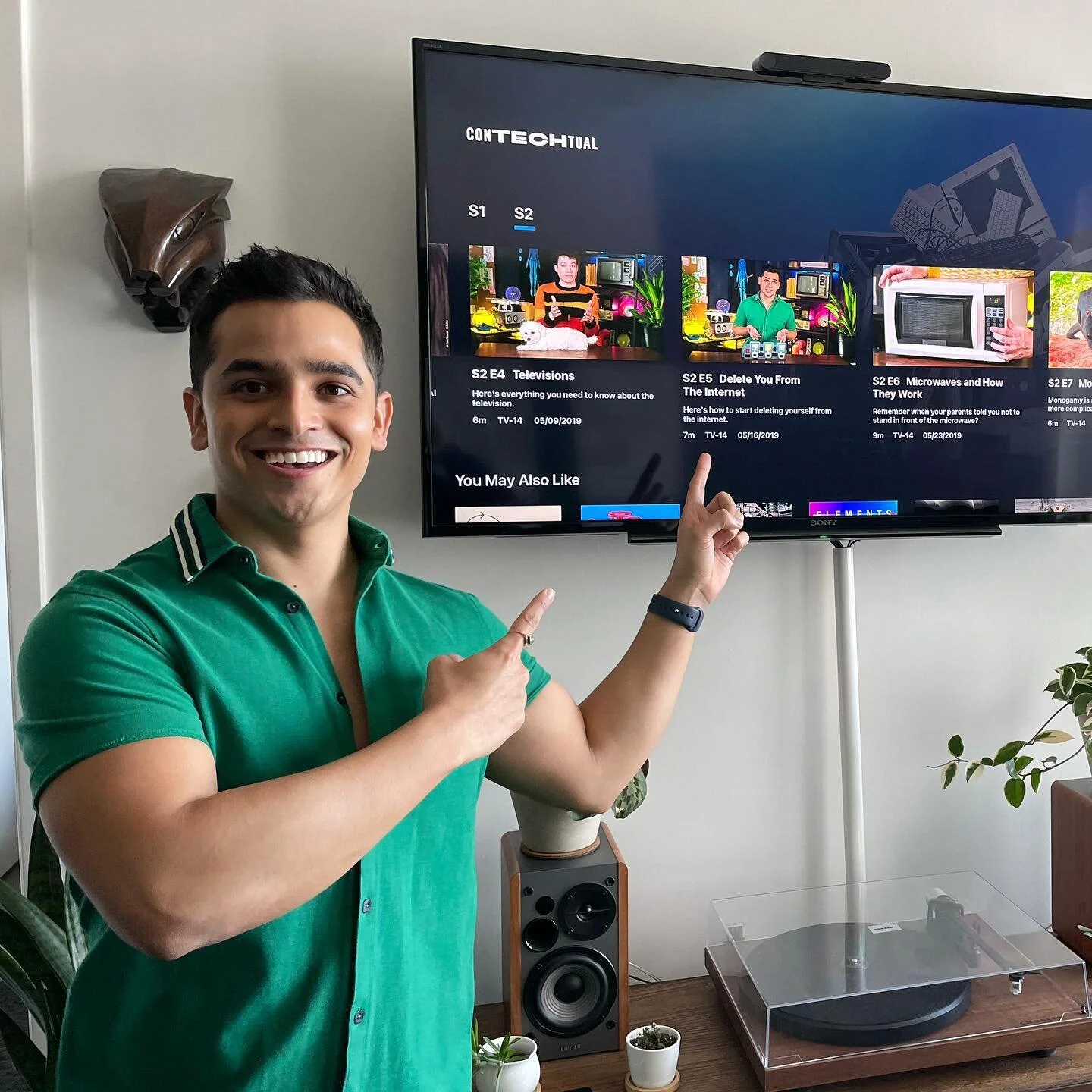 Y&rsquo;all! ConTECHtual is on @discoveryplus 🤩

This is one of my favorite projects to have worked on, so it&rsquo;s kinda fun to see it live on a platform like this. 

The set was super cool, the team was amazing, and the topics were fascinating t