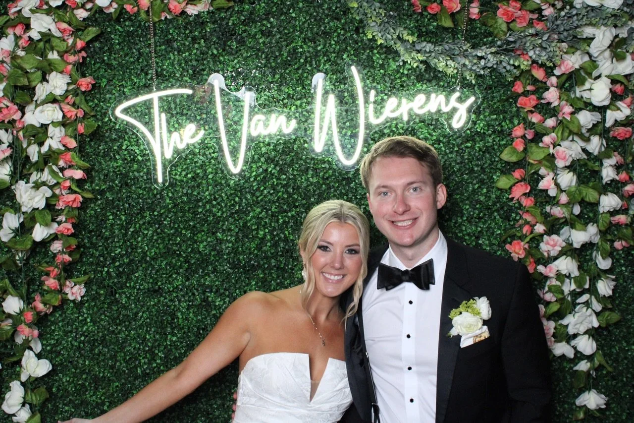 ✨Mr. &amp; Mrs. Van Wieren✨

kaileighvanwieren @nickvanwieren 

Venue: @nicholsheir 
Planner: @tiffany_everlyandco @everly_andco 
Florist: @vintage_floral_designs 
Photography: @leahnicolepix 
Videography: @youngvideography 
DJ: @stephengoffentertain