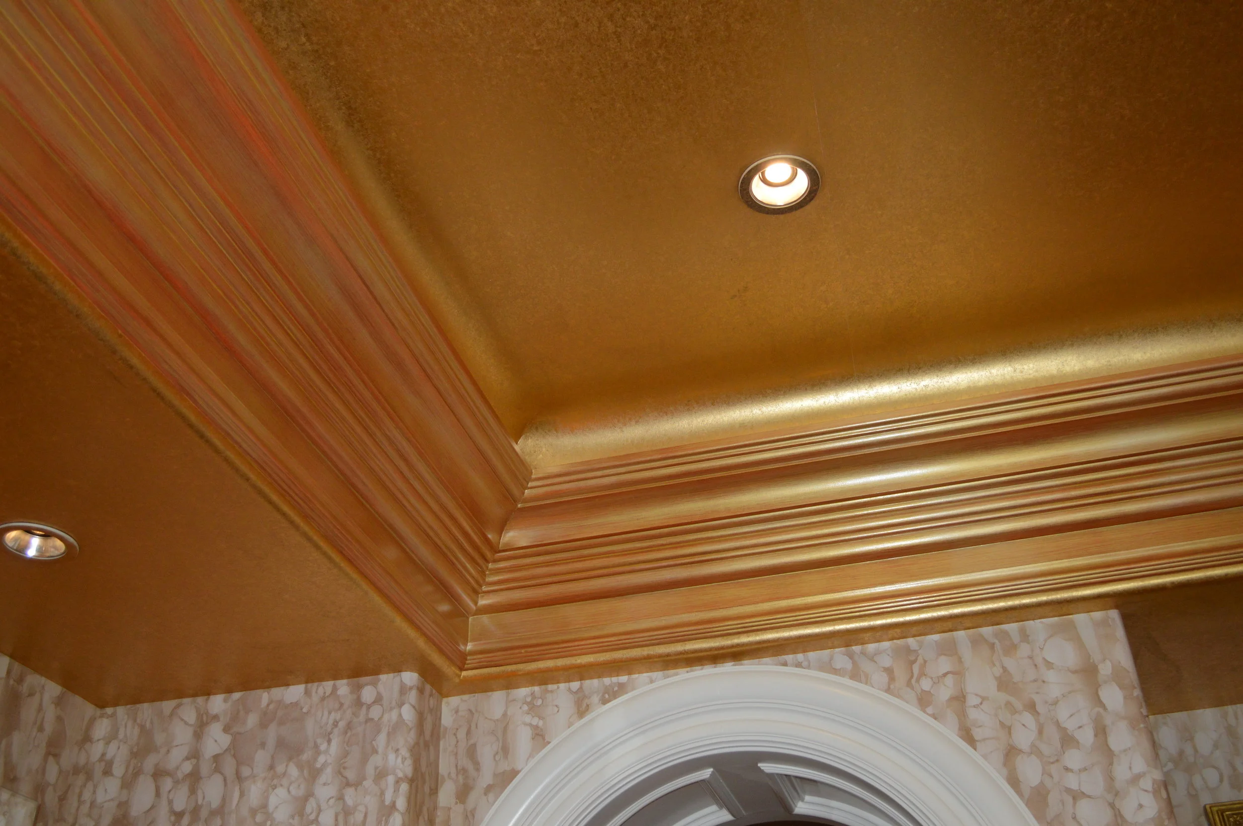 DONGHIA:  corner detail