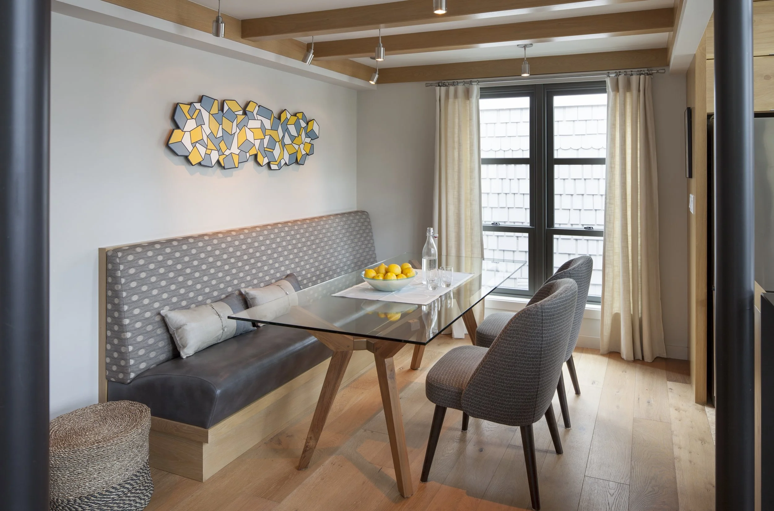 banquette.jpg