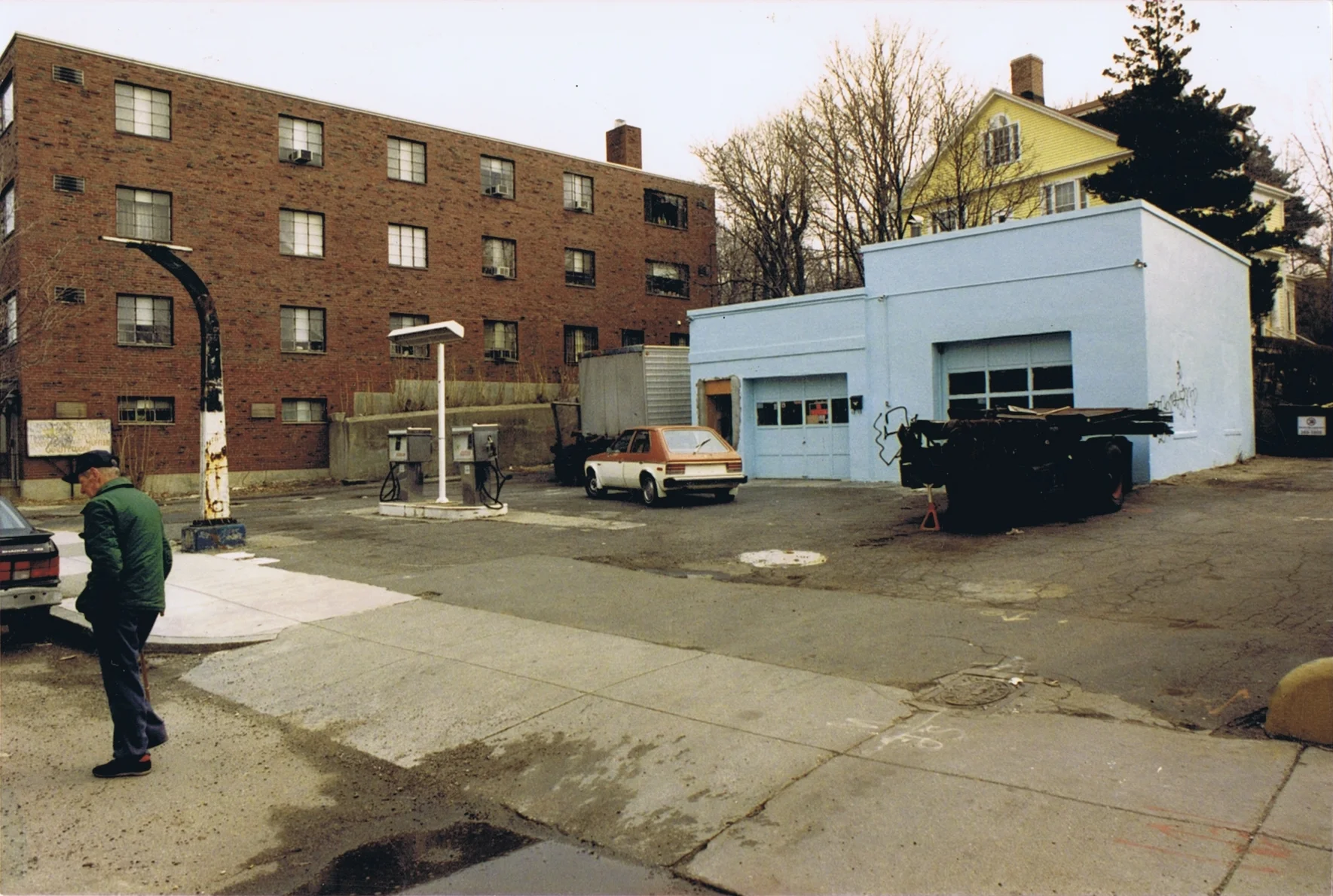 600 Centre St. recently closed Gas Station, 1993