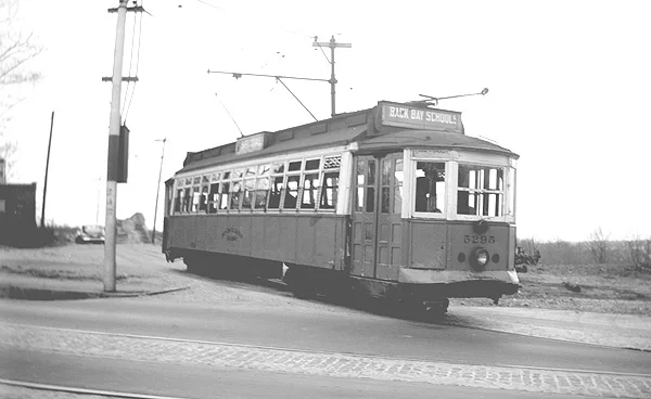 A Type 4 car emerges from the Barry's Ledge siding. This siding, opposite Calvary Cemetery, led down to a stone crusher which loaded trolley dump cars with gravel. 
