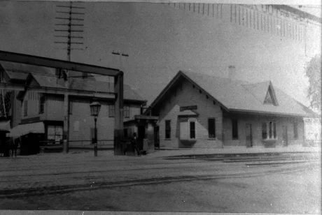Boylston Station, Jamaica Plain. Photograph courtesy of Emy Thomas. Download high resolution image. 