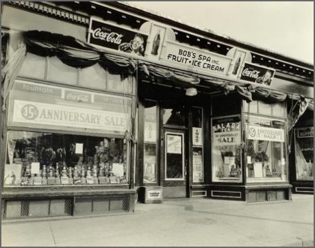  Bob’s Spa, 128 South Street, 1947.  Download  higher resolution image. 