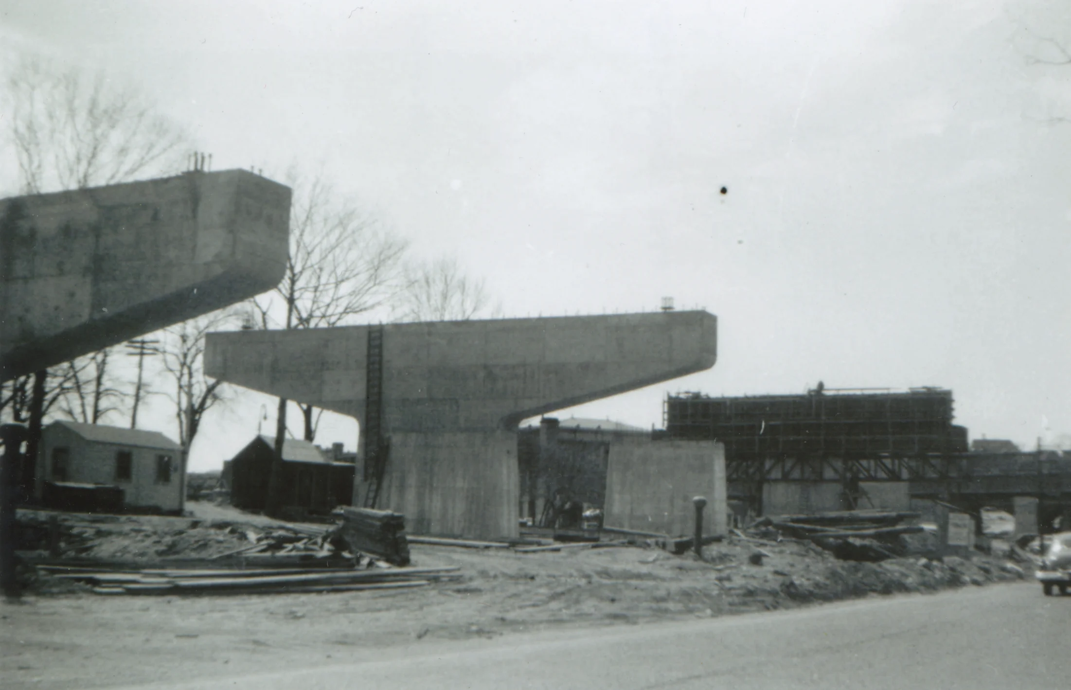 Construction of Casey overpass in 1952 or 1953. Photograph courtesty of Ed Barrett.