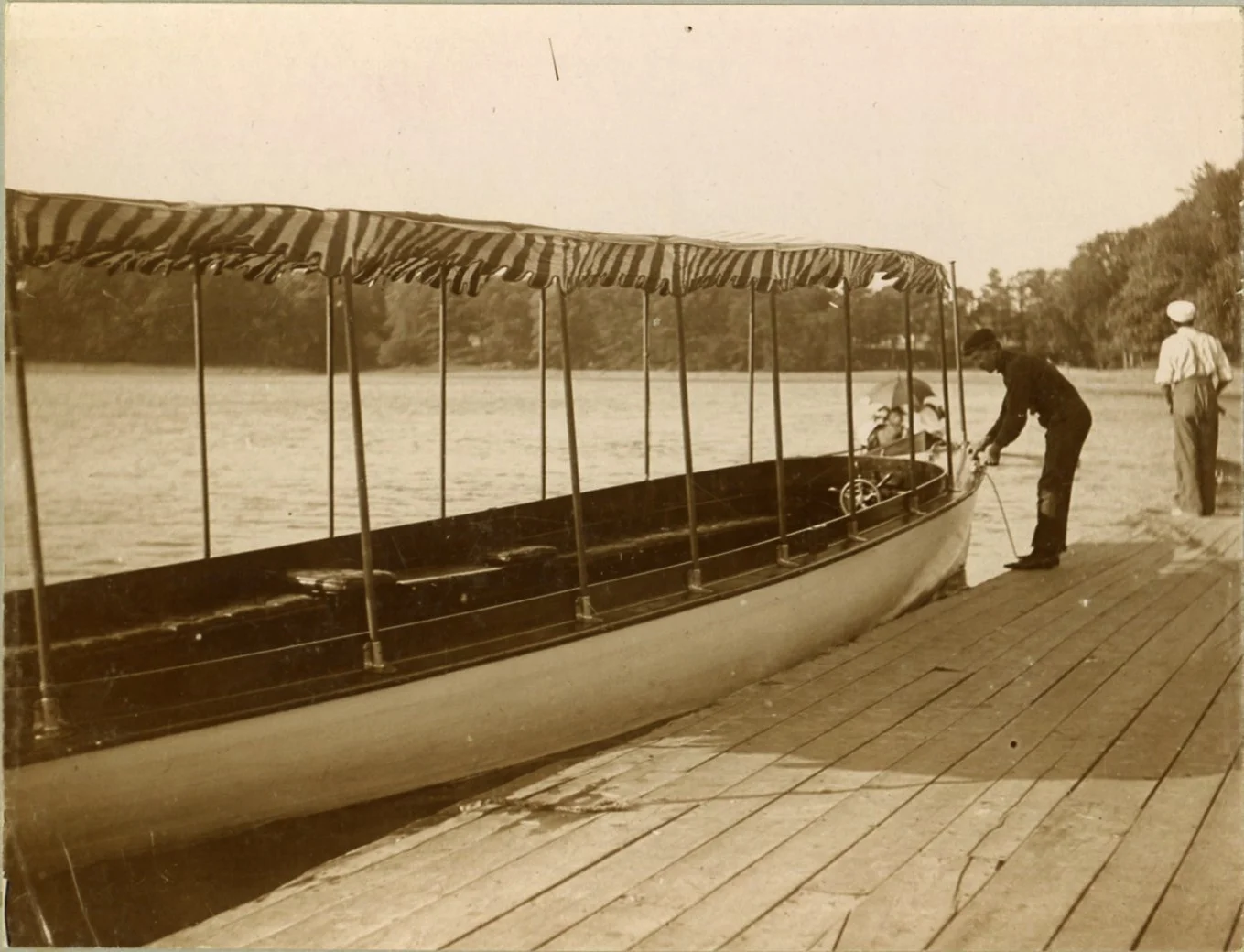 Electric excursion boat on Jamaica Pond, circa 1900. Photograph courtesy of Greg French. Download