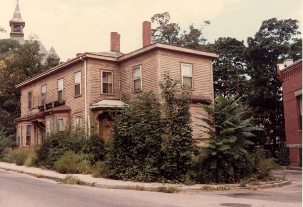38-40 Seaverns Ave.