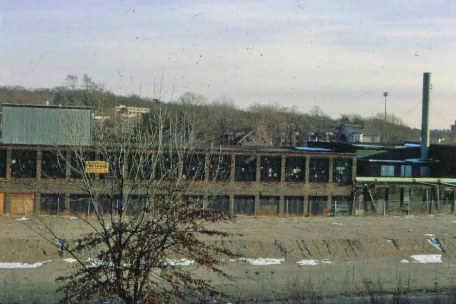 Construction of the Southwest Corridor rail lines and park in Jamaica Plain in the early 1980s. View from Everett St. looking towards the old Sturtevant factory on Amory St. Photograph courtesy of Will and Sharlene Cochrane. Higher resolution copies of images in this gallery can be found at: http://www.archive.org/details/1980sPhotographsGreenSt.AmorySt.EverettSt.JamaicaPlain