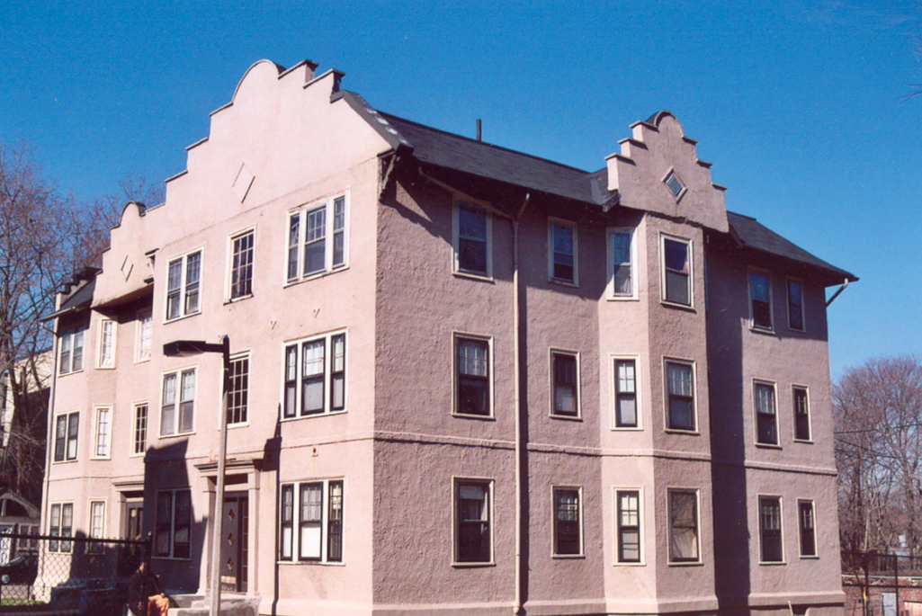 3-5 Westminster Terrace (1911). Built at the same time as the Hurwitz development nearby, it was designed and built by a dealer in cement block.