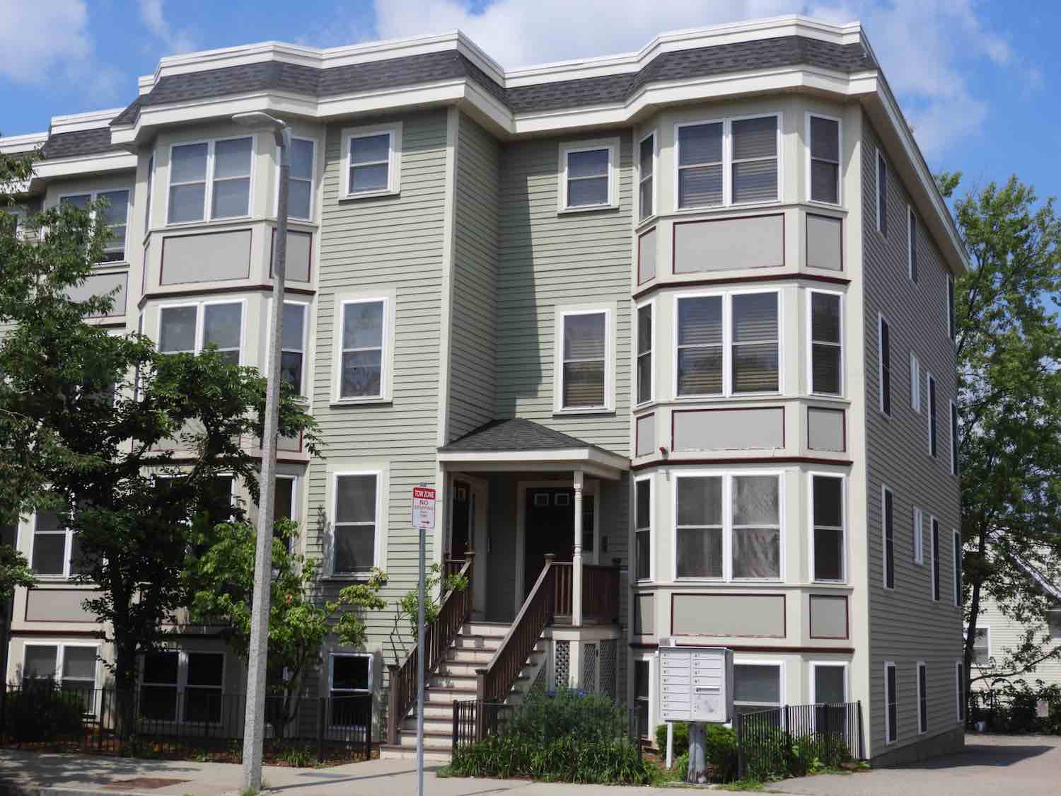 2976 Washington Street. The first private development in Egleston Square built as Academy II was being constructed. William Bishop architect. David Flynn, FRM Development.