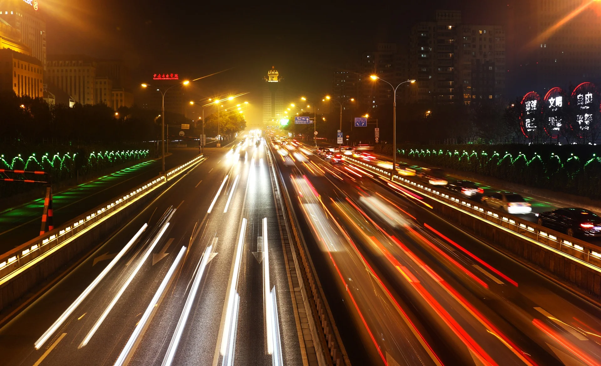 traffic-1123758_1920.jpg