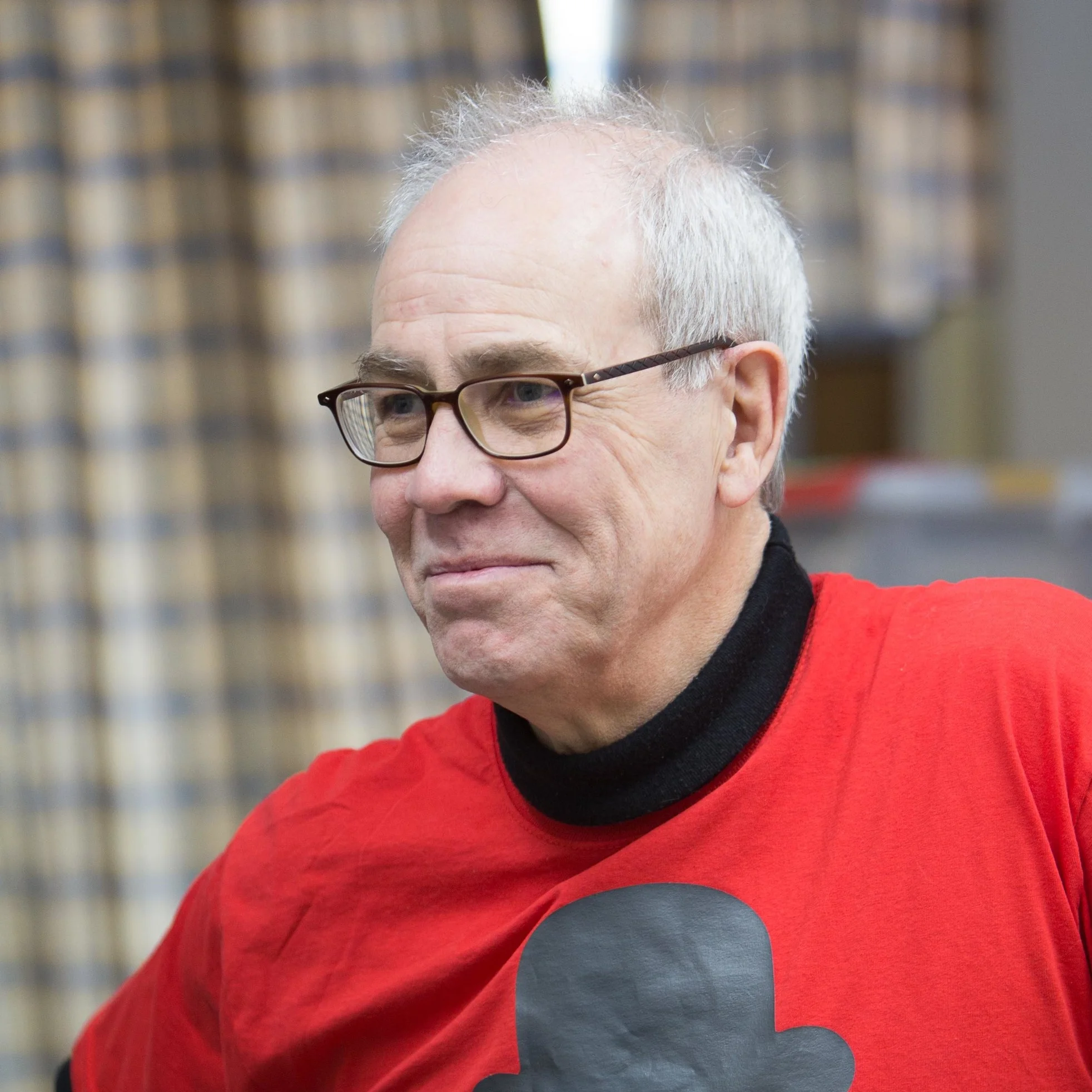 Rob Foster - stage manager Rob, with his quiet unflappability, has brought much needed skills to the backstage. Full of ideas with a reliable drill, he constructs and moulds during our intensive set up week.