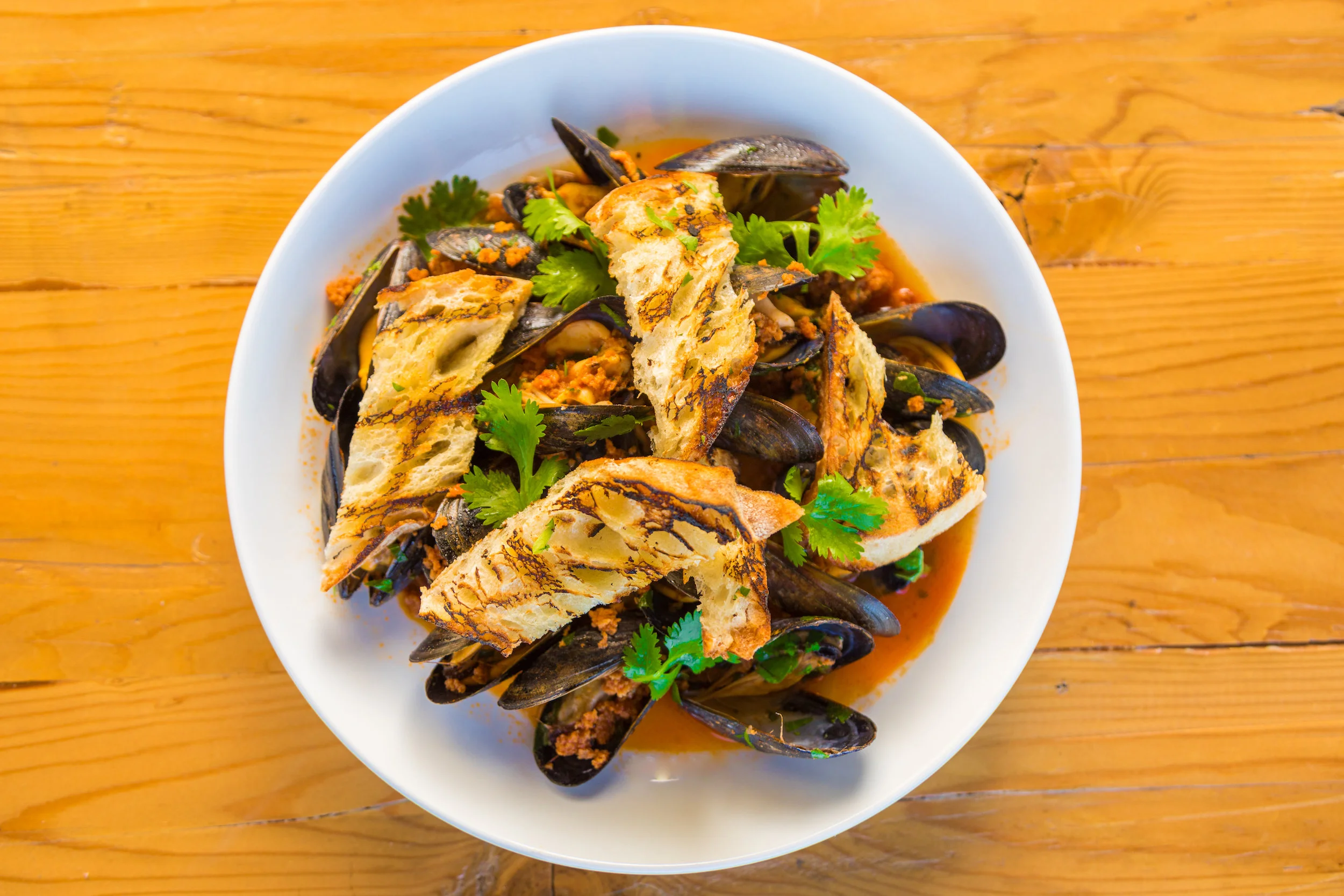 101 North Eatery & Bar Happy Hour, Sunday Brunch & Dinner! Westlake