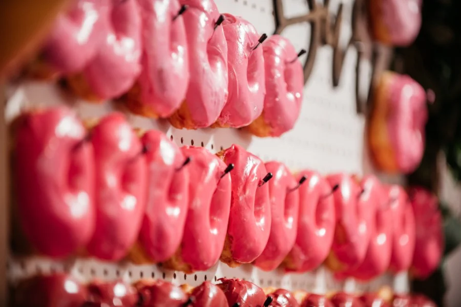doughnutbar_doughnutsaustin_austinvenue_cupcakes_cupcakebar_221-e1490037115969.jpg