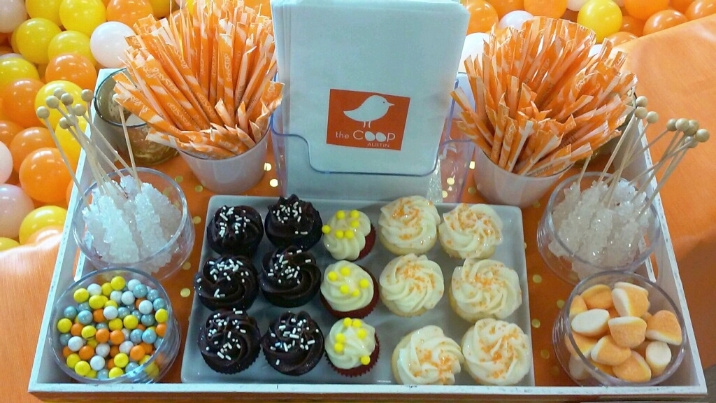 theCOOP_roaming treats_mini cupcakes_austin cupcakes_austin dessert.jpg