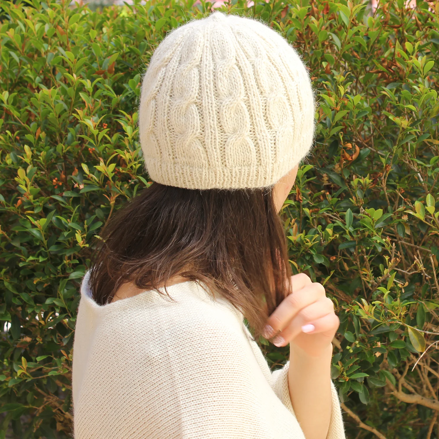 Beige Beanie Outdoors.jpg