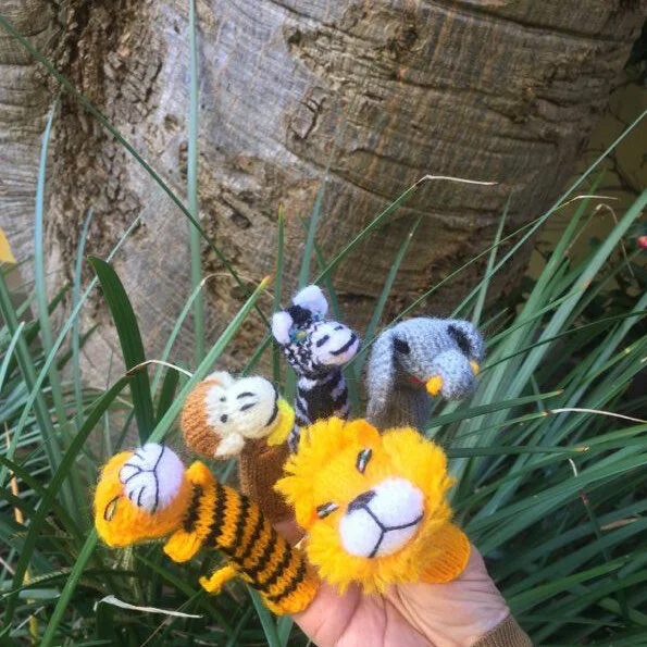 Jungle finger puppet-handknitted-Peru