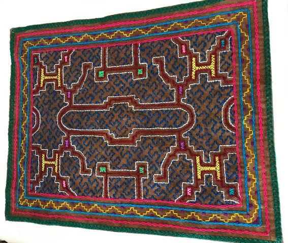 Shipibo embroidery - made in Peru - textil
