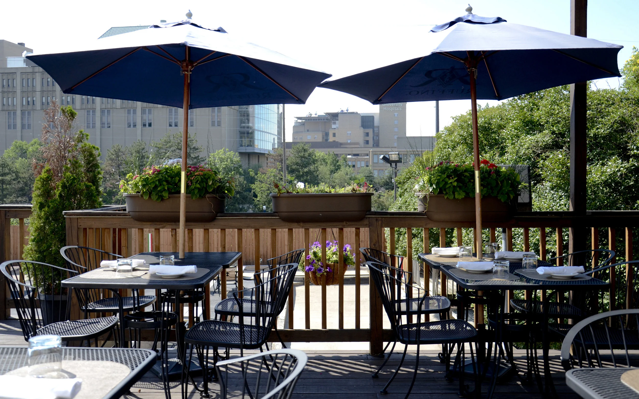 Patio 1.jpg
