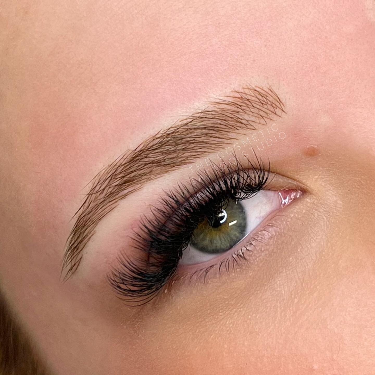 Fluffy #feathertouch strokes adding texture and colour to these beautiful brows ✨

Artist: Bodi

Using @permablend_pigments in Dark Teddy and Truffle Dream #pbselectteam #permablendpigments

MAY BOOKS are now open!

ONLINE BOOKINGS 
www.thecosmeticta