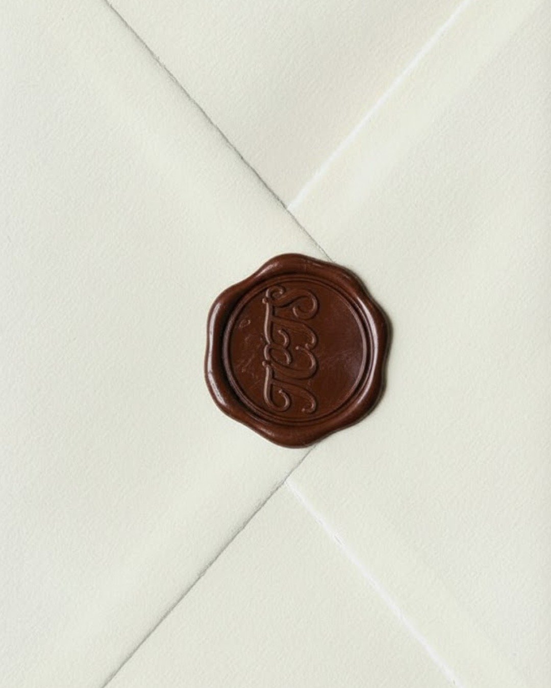 When the post-holiday blues kick in, at least you have your favourite beauty appointment booked in to look forward to. 

We are all about creating natural results designed for longevity. Whether its a touch up appointment or your first cosmetic tatto