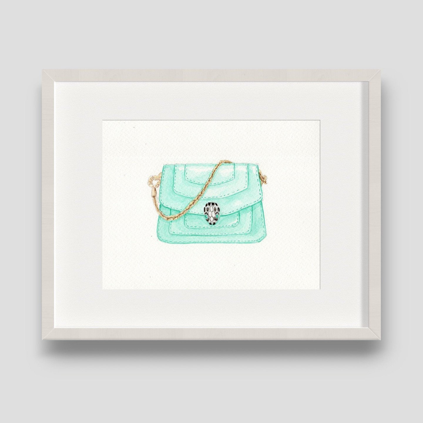 Capturing timeless elegance in watercolour 💚✨

The @bvlgari Serpenti Forever Charm Leather Bag, painted in all its luxurious glory. The deep green hues, the mesmerizing snake charm&mdash;every detail, speaks sophistication. 🖌️🐍💚 

#Bvlgari #Luxur