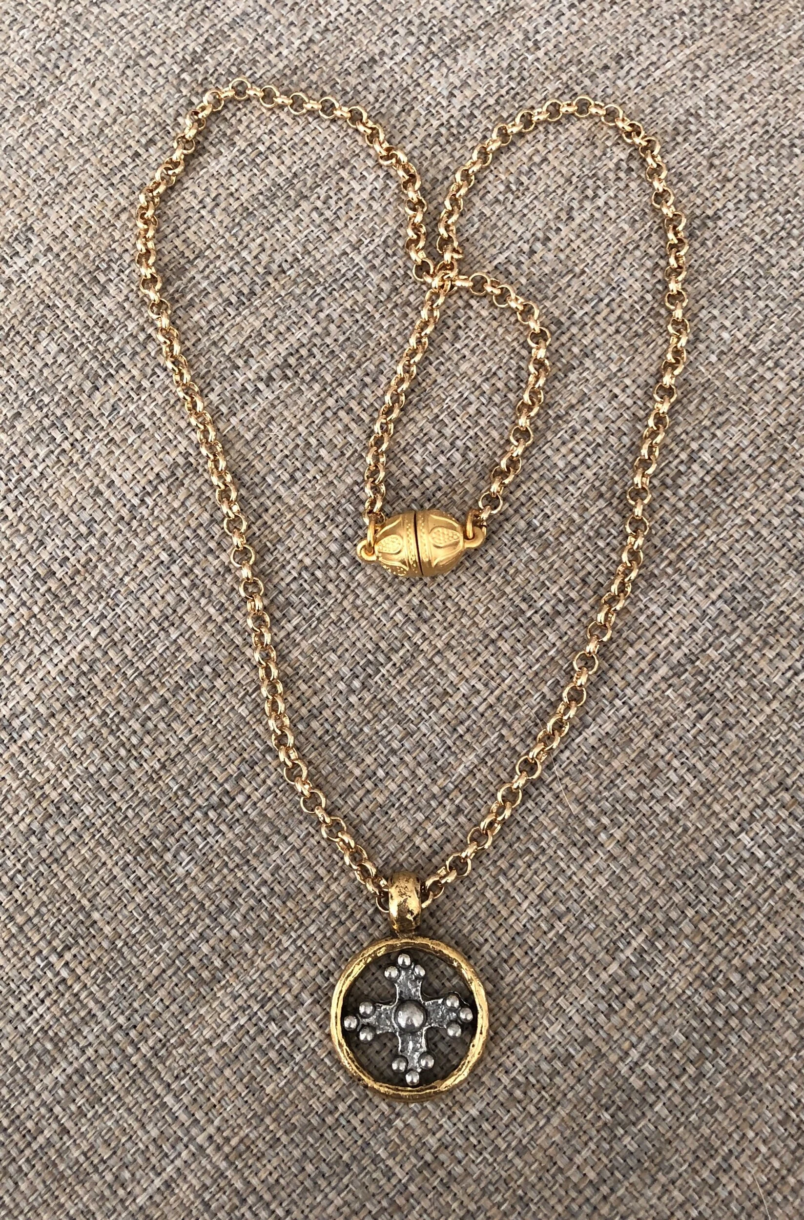 01A96078-FABC-4167-B435-EE81CCA4A0E6