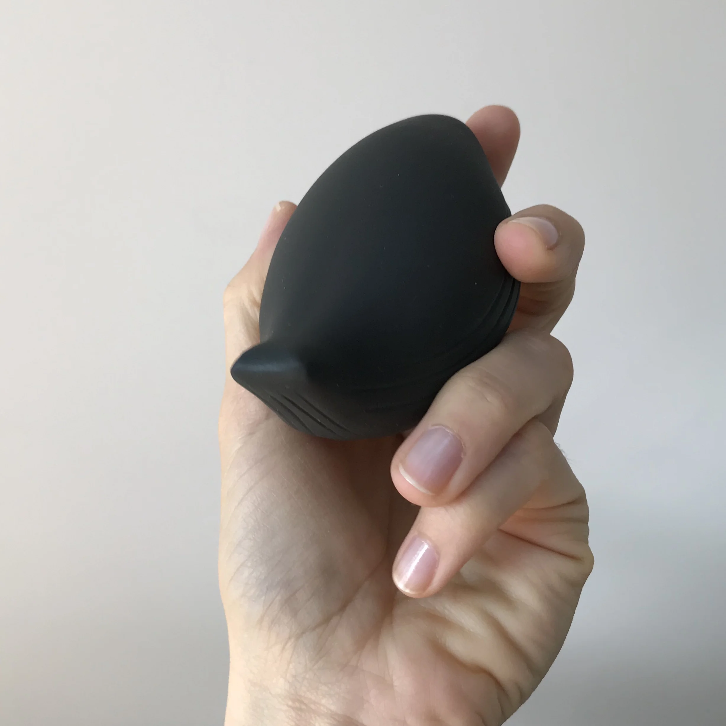 magic-pleasure-vibrator-art-object-small-toru-iroha.jpg