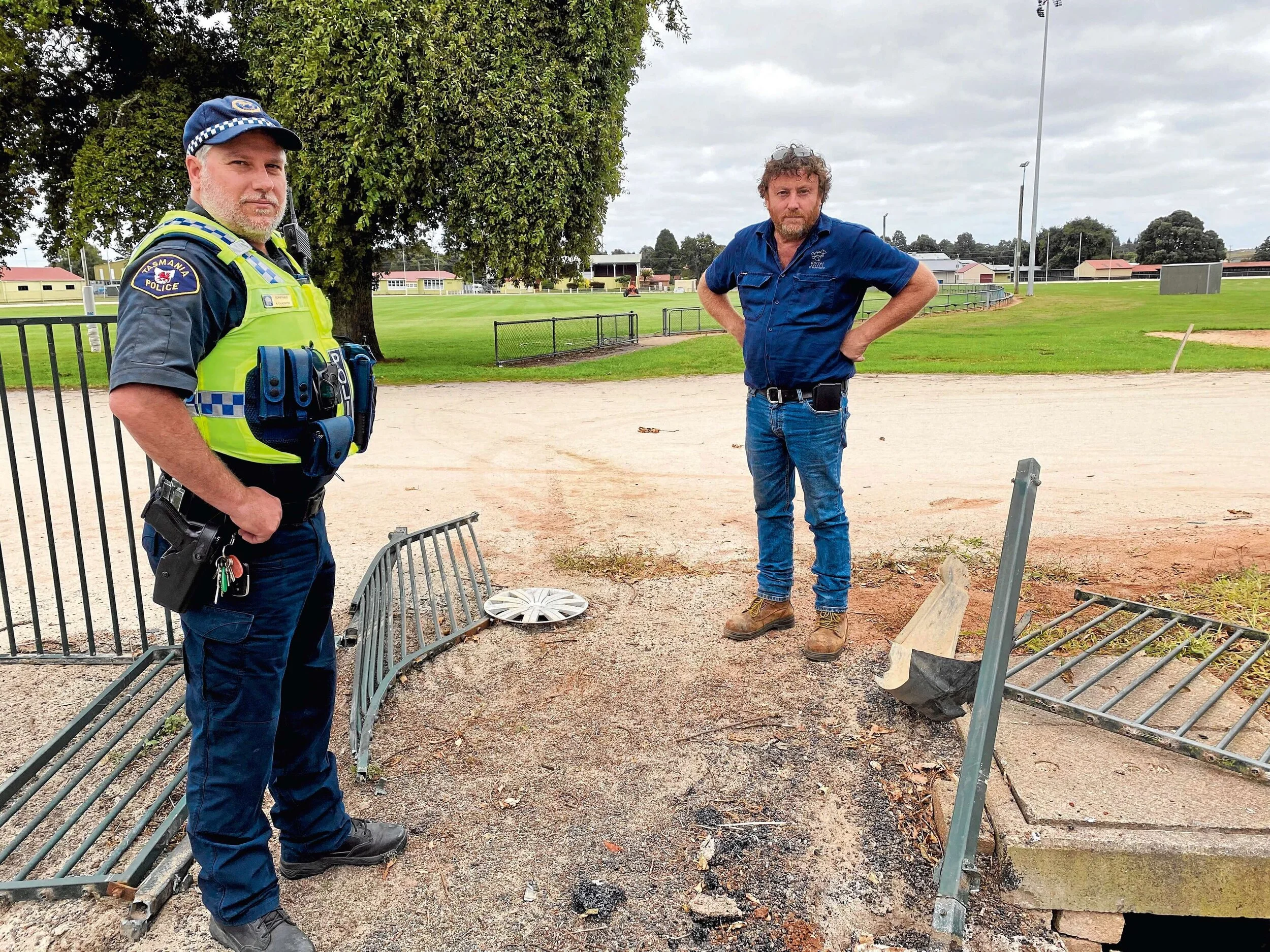 Wrecked fence linked to thefts