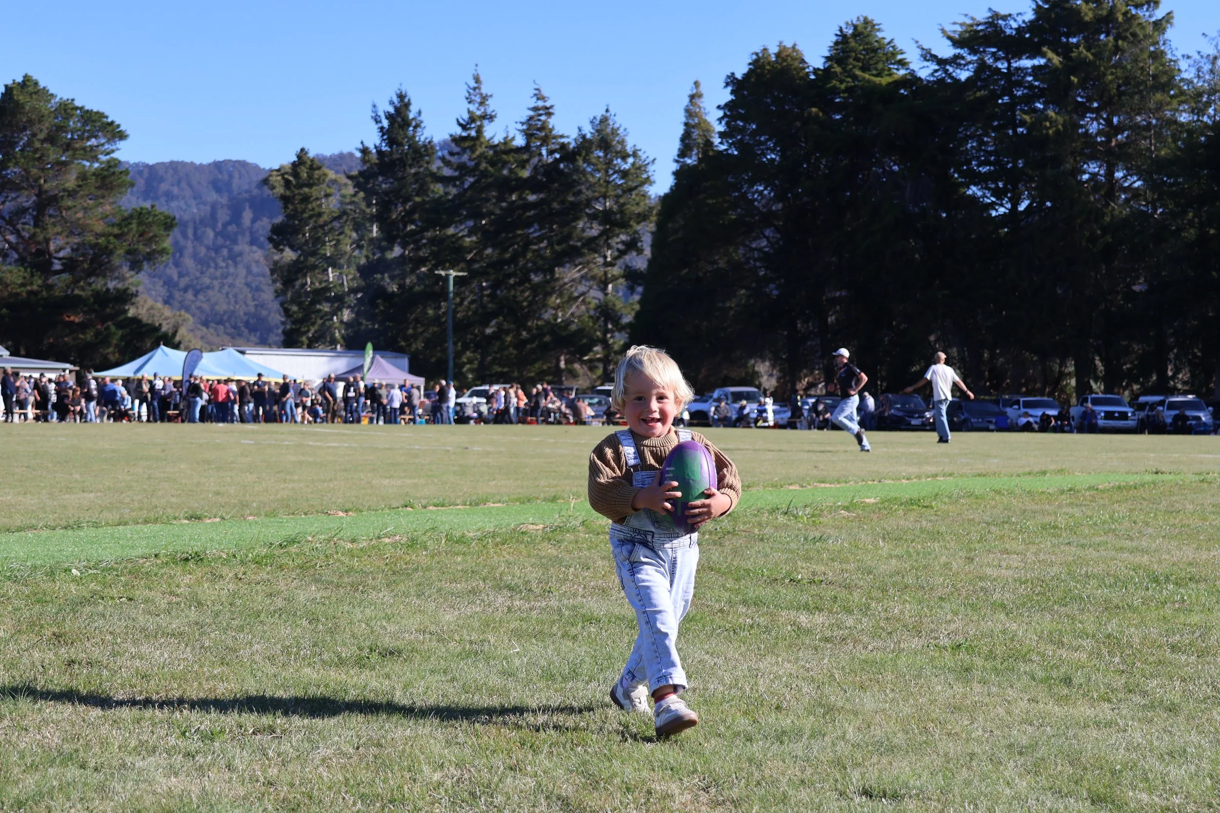 Archie Bishop frmo St Helens inspecting the field at half time.JPG