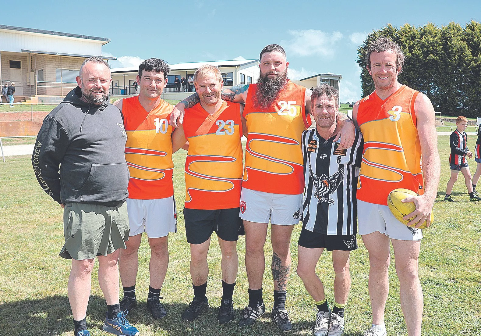 2016 NEFU premiership players reuinted for the game including bench coach Chris Smith, Heath Hall, Zac Willis, Tommy Murfet and Scott Fenton.jpg