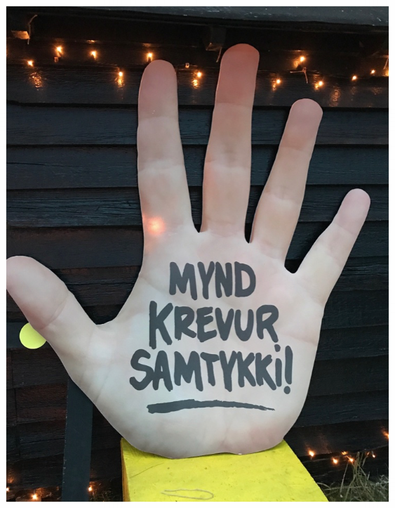 Myndir krevja samtykki!